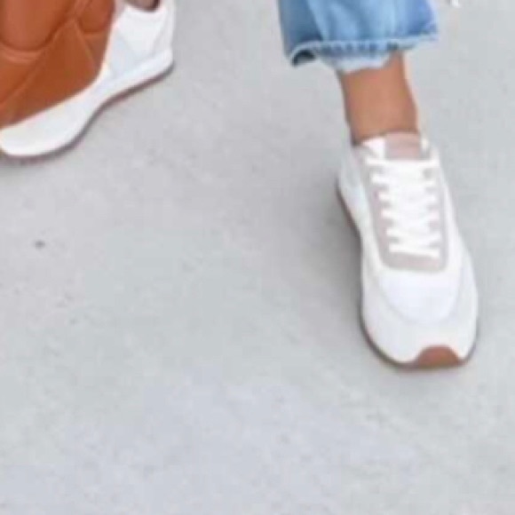 J.Crew Sneaker, size 6 - Picture 3 of 8